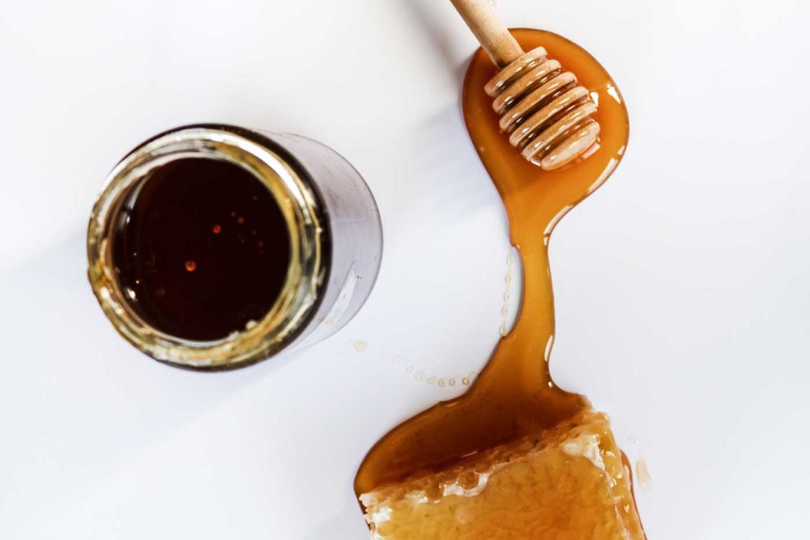 Dlaczego warto spożywać miód? Dlatego, że wzmacnia naszą odporność