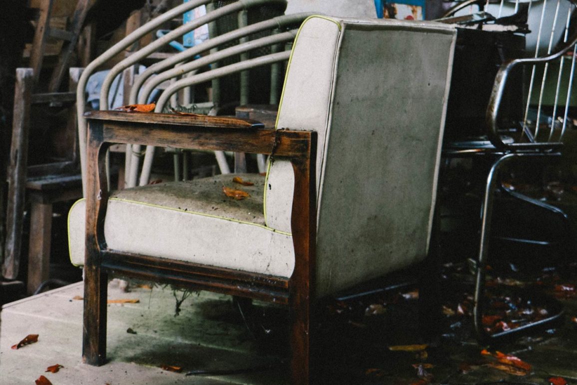 Składzik z niepotrzebnymi przedmiotami